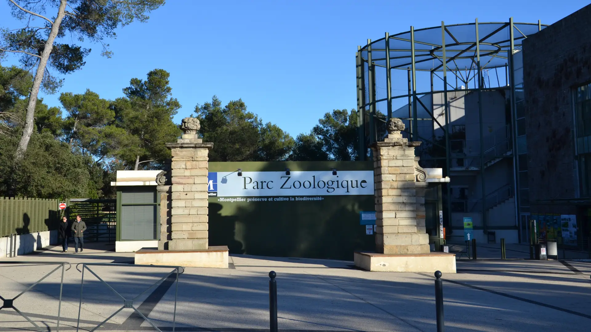 Parc Zoologique de Lunaret, situé à proximité de la Villa Occitane au Domaine de Bacchus.